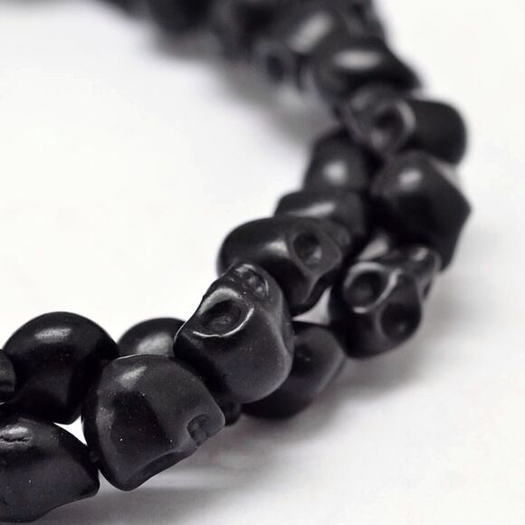 8x6x7MM Black Skulls Beads-ONE 12"Gemstone Bead Strand-Jewelry Making Crafts NWT - Picture 1 of 1